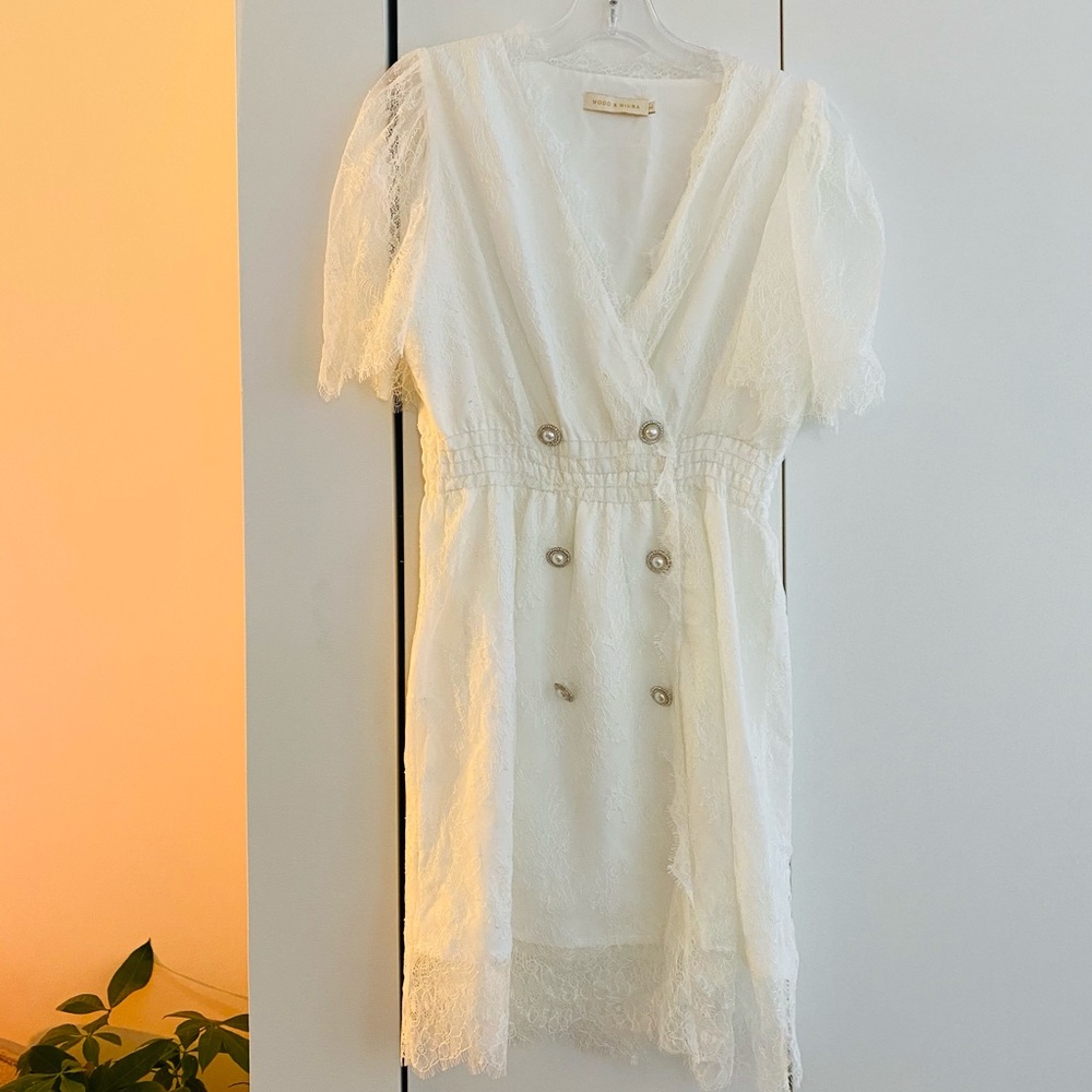 White lace dress